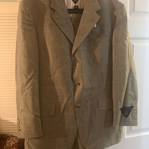 TOMMY HILFIGER PLAID SUIT. - Picture 3 of 11